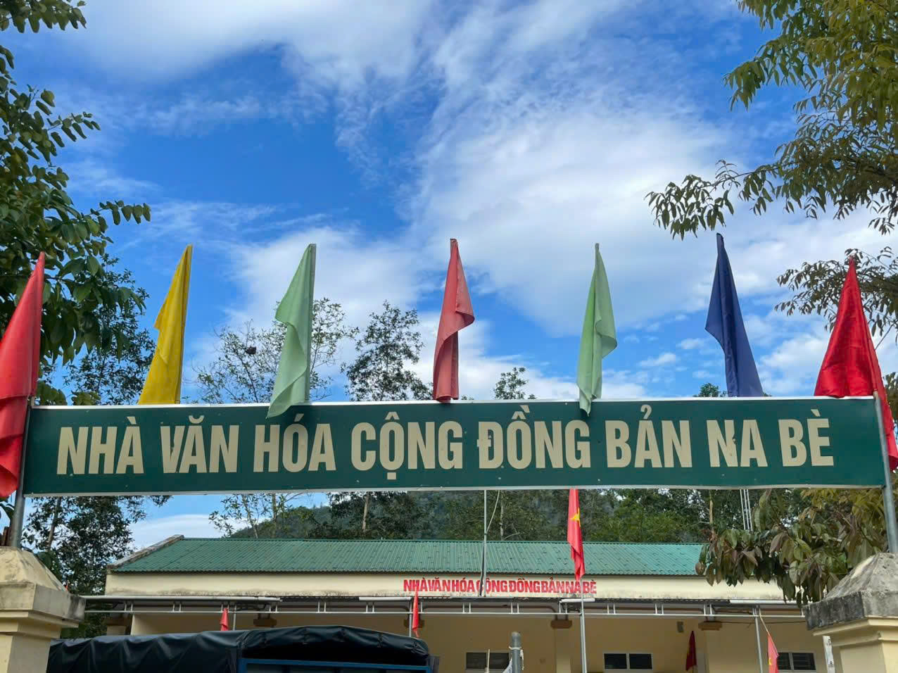 MỘT CỤM VUI CHƠI NGOÀI TRỜI CHO TRẺ EM KHÔNG CHIẾM NHIỀU DIỆN TÍCH?