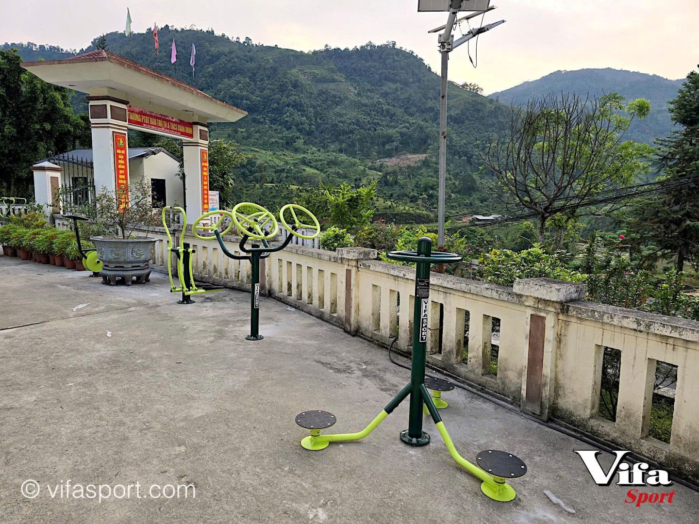 VIFASPORT – Vượt nắng thắng mưa, làm ngày không đủ, tranh thủ làm đêm